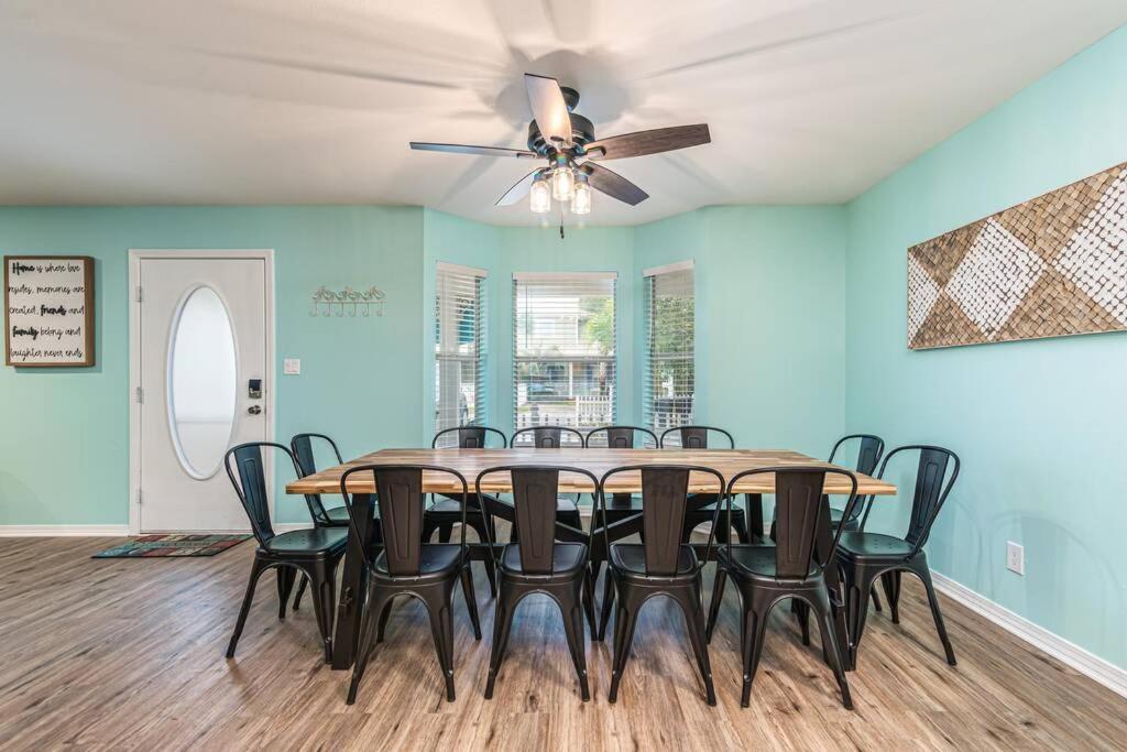 Zula Breeze: Beachfront Pet-friendly Retreat With Pool Destin