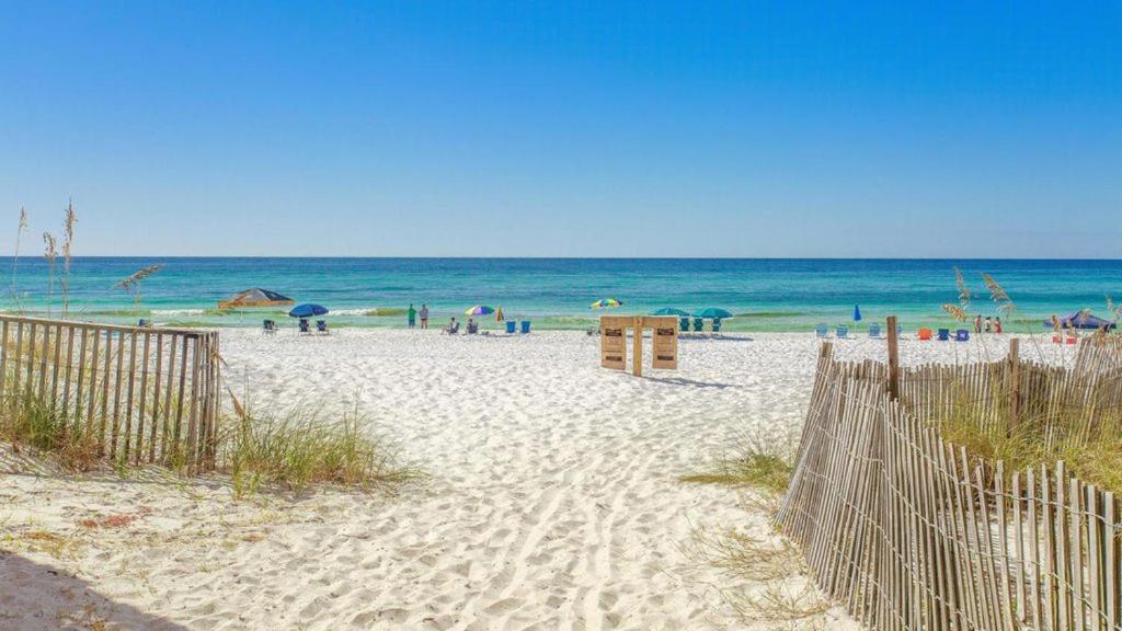 3-story Retreat Home, Walk To Beach, Gulf Views, Free Wifi! * Destin