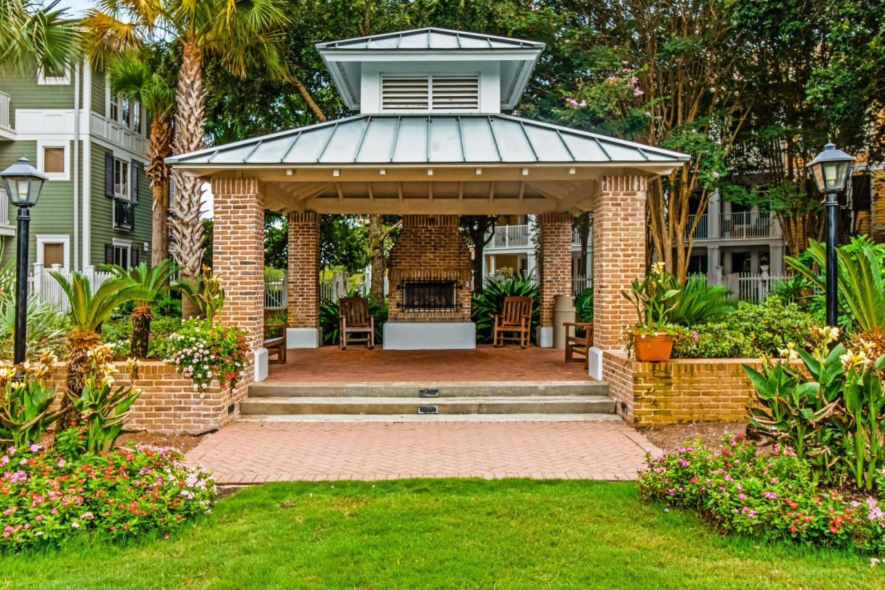 Sandestin Baytowne Wharf 449 Market St *