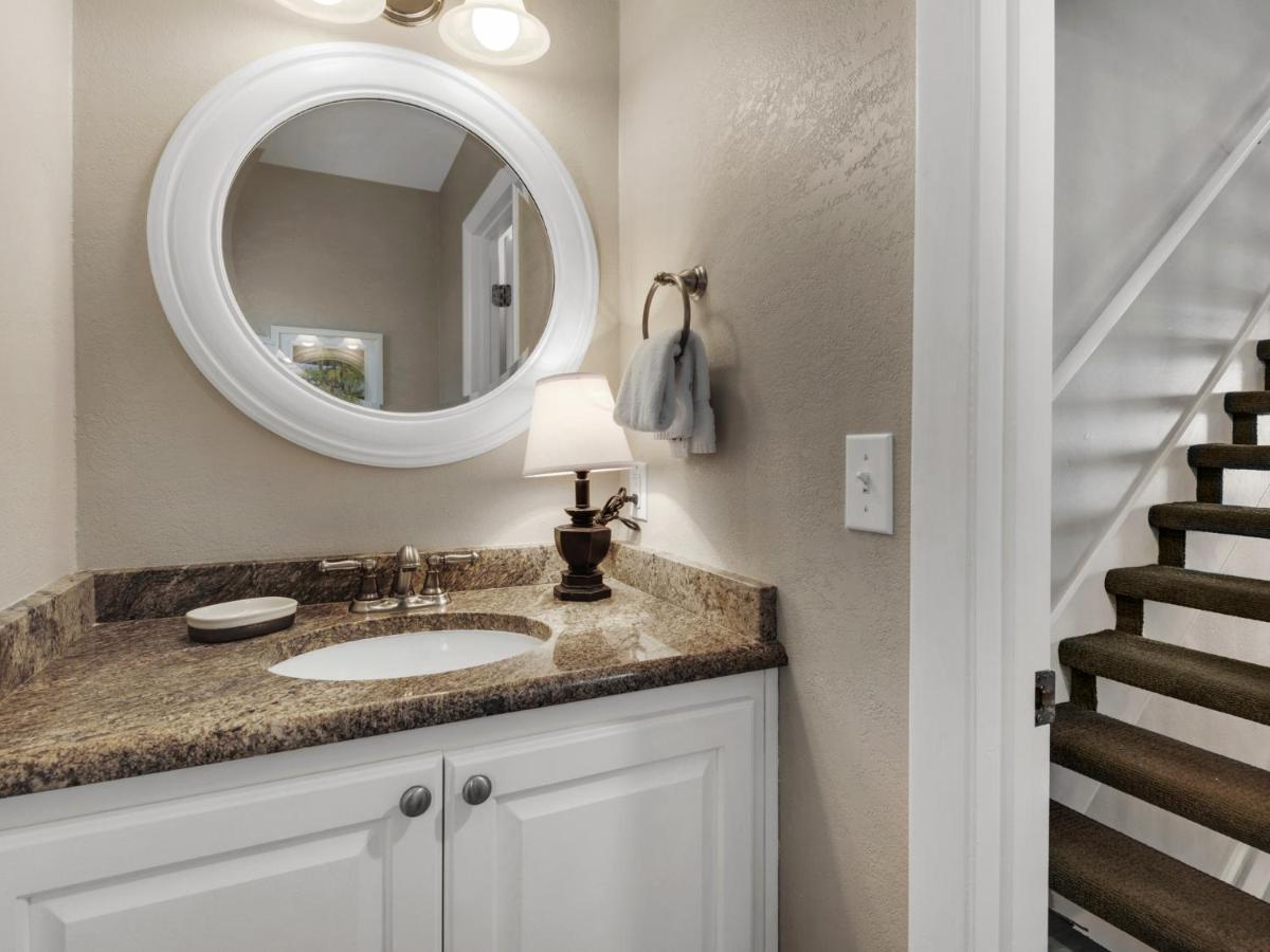 Seamist Townhomes 1 By Newman-dailey Destin