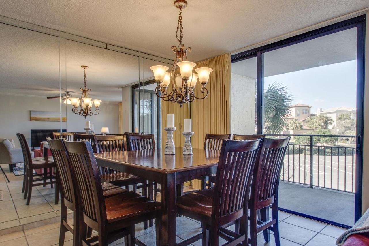 Enclave 202a Apartment