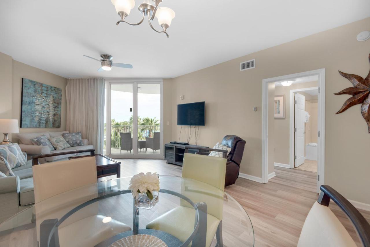Palms #2413 Jr. 2br *