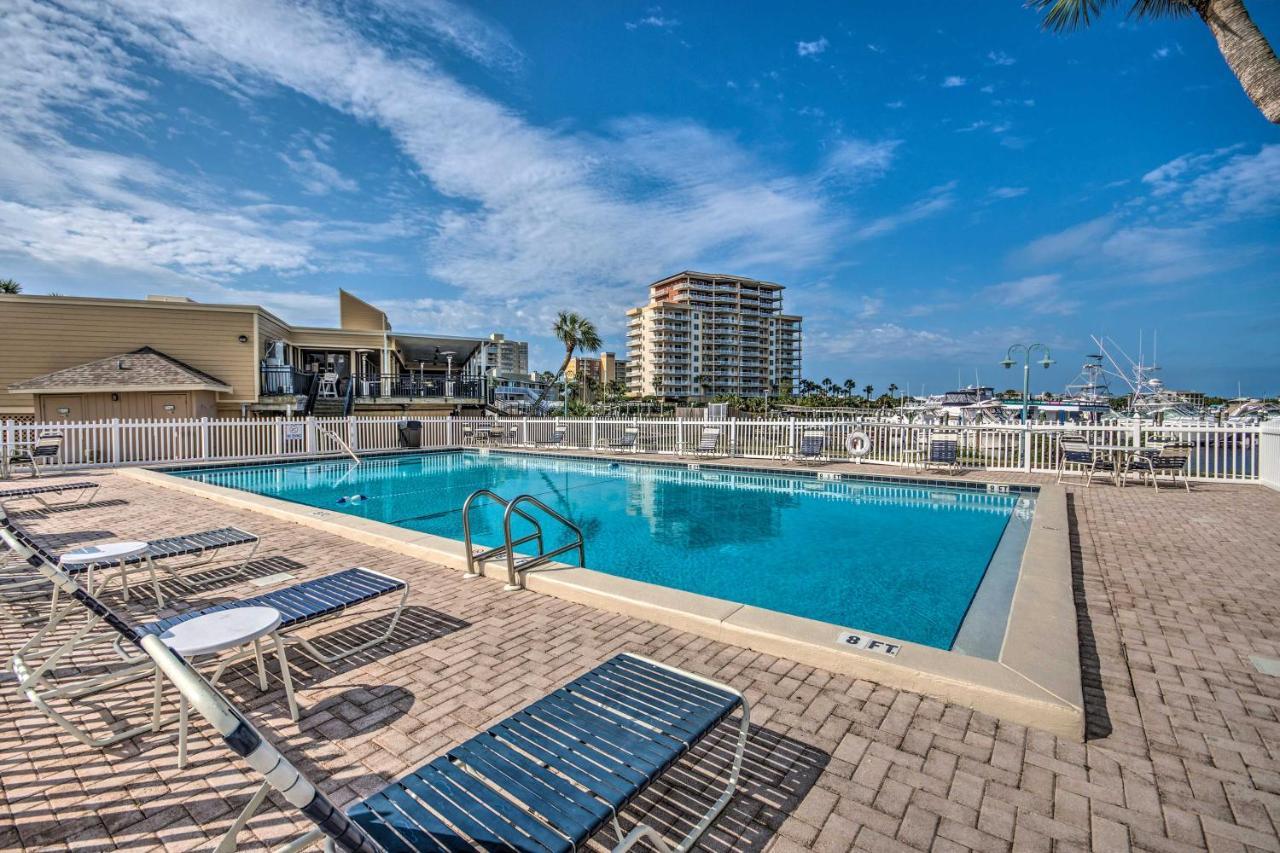 Apartment Coastal With Pool - Walk To Beach! Destin