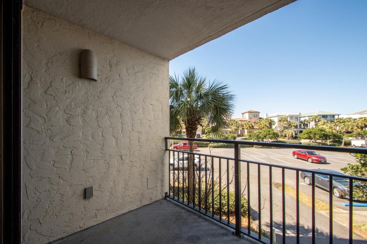 Apartment Enclave 202a