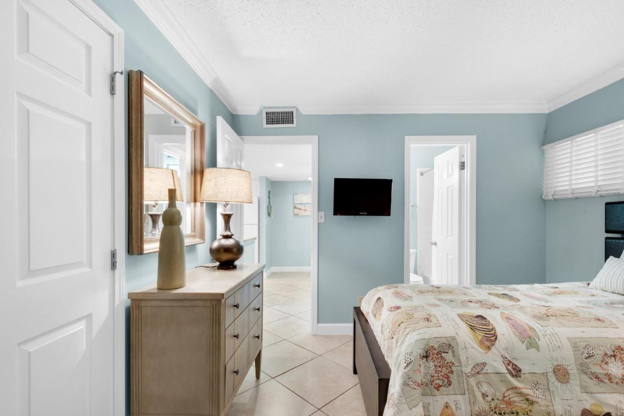 Apartment Surf And Racquet Club 711