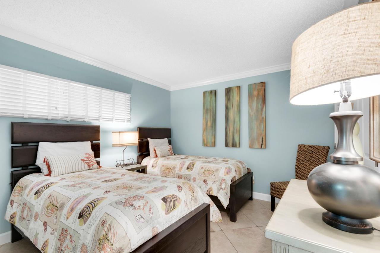 Apartment Surf And Racquet Club 711