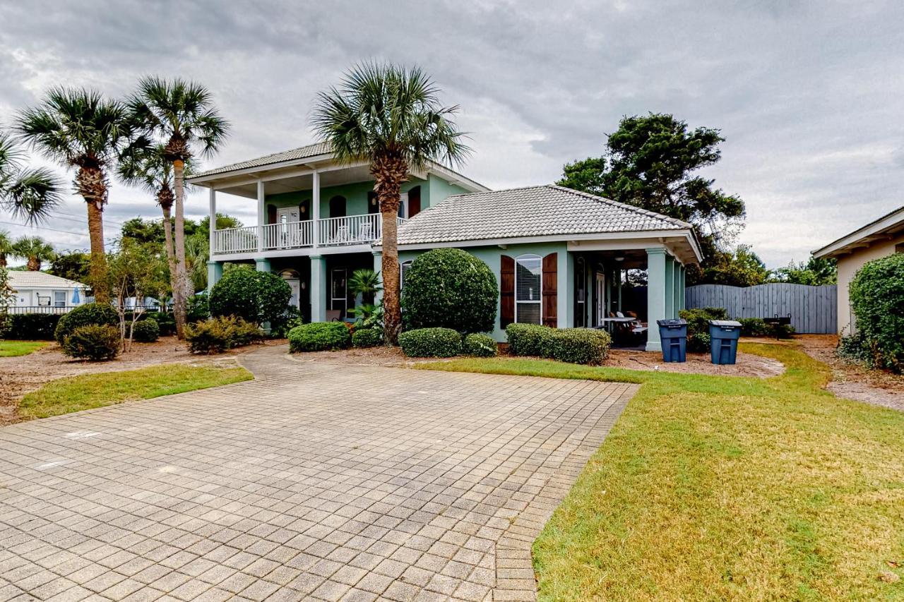 Emerald Shores
