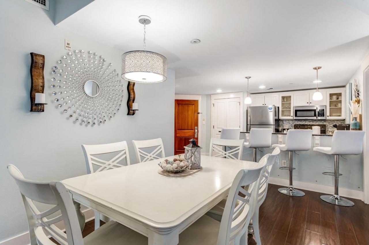 Sandestin Baytowne Wharf 449 Market St *