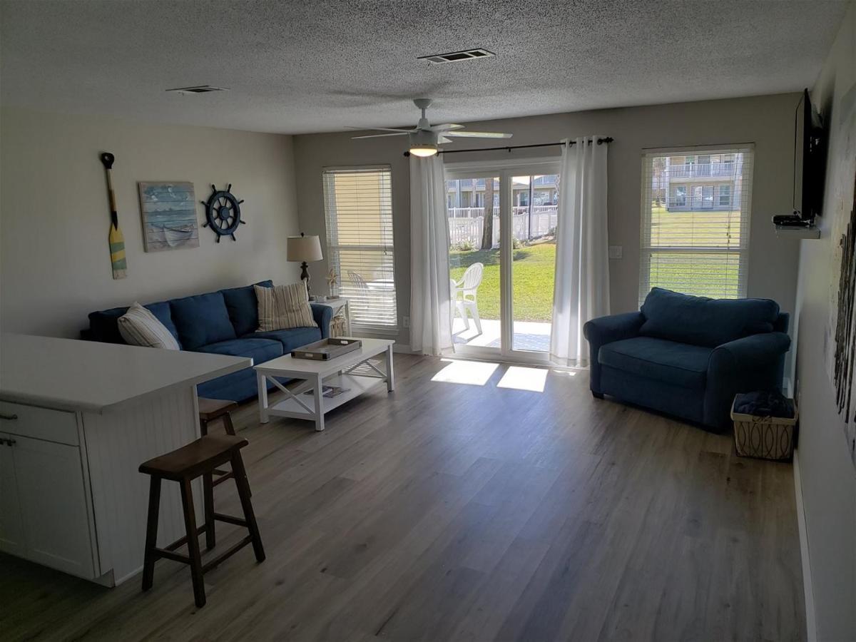 9 C, One Bedroom *
