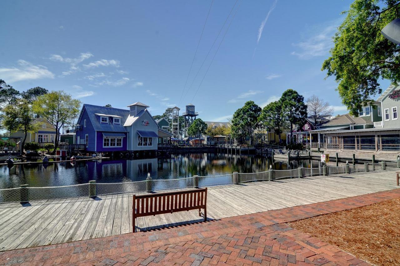 Baytowne Wharf - Observation Point South #559