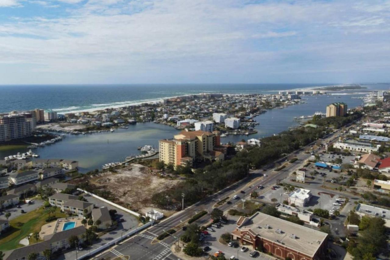 Islander 203 - Dances With Dolphins Holiday home Destin