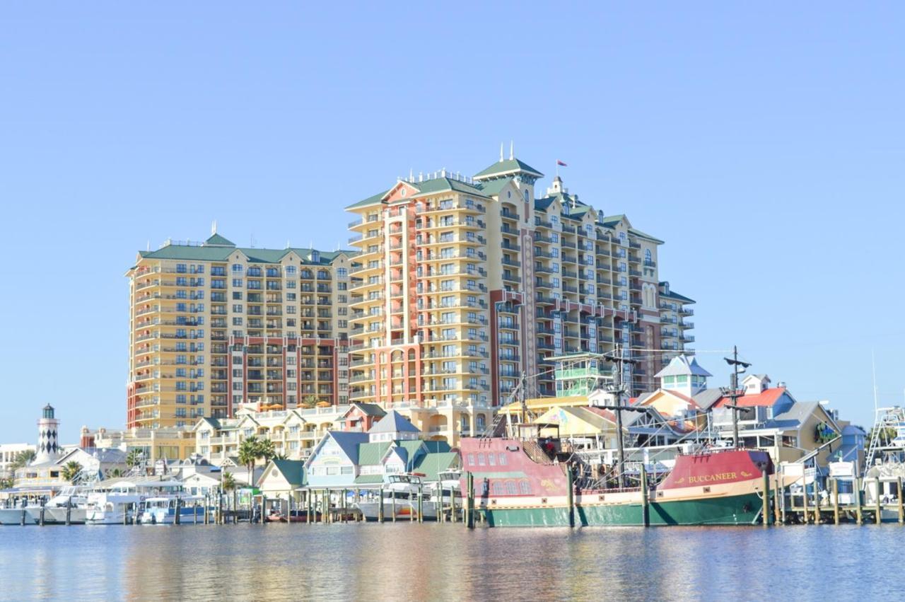 Apartment Emerald Grande Iii