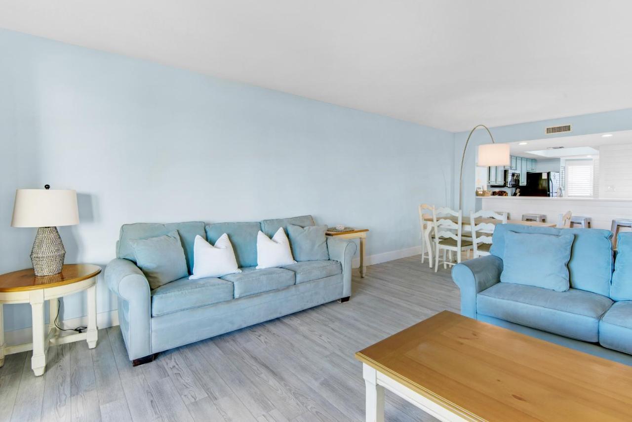 Apartment Edgewater #308 *