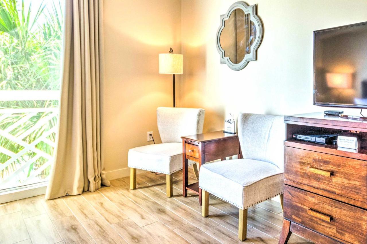 Brilliant Studio Near Baytowne Wharf!