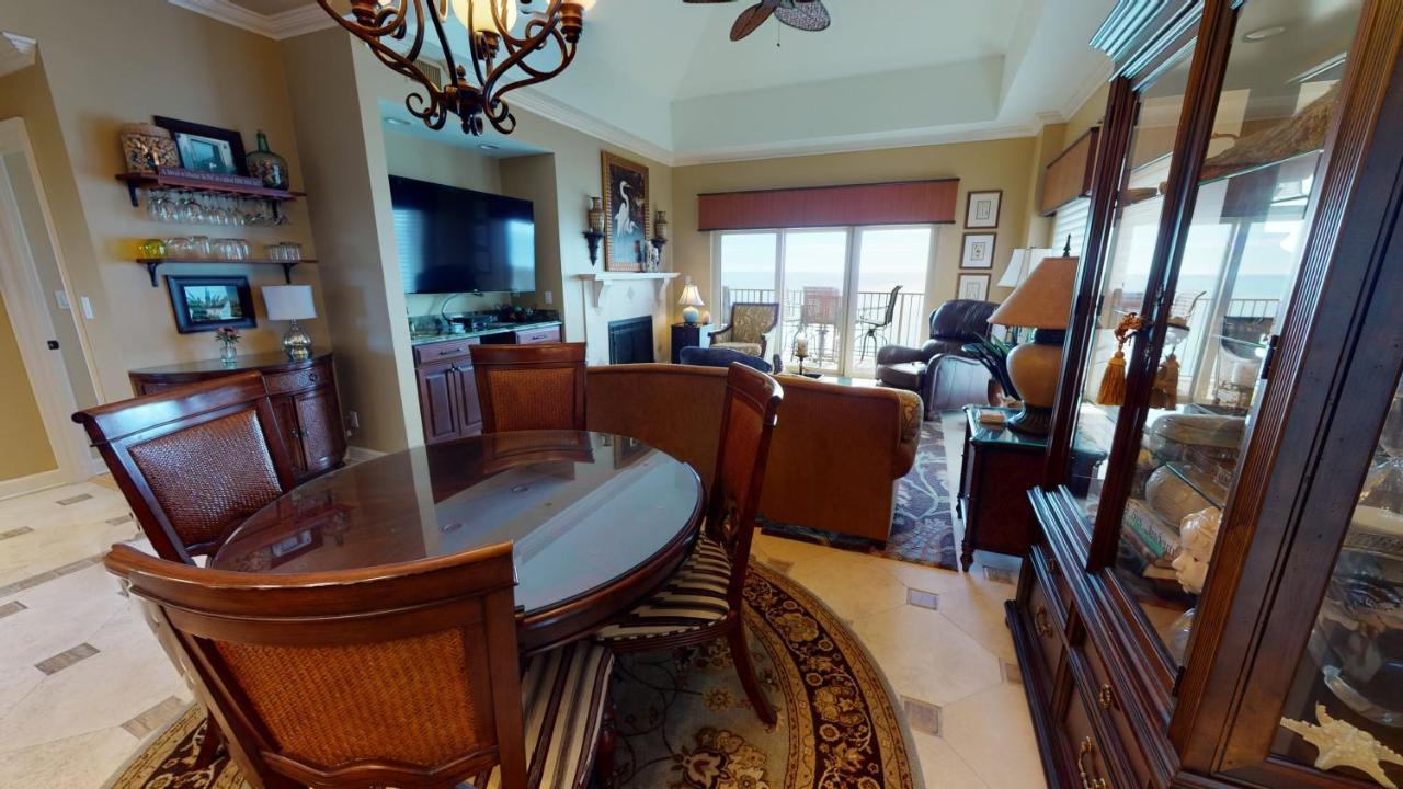 Manor 1110 * Destin