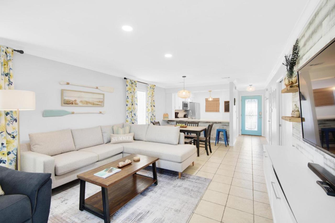 Apartment Summerhouse Townhomes #5 *