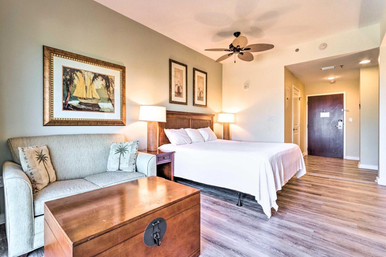 With Pool Access - Walk To Miramar Beach! Apartment *
