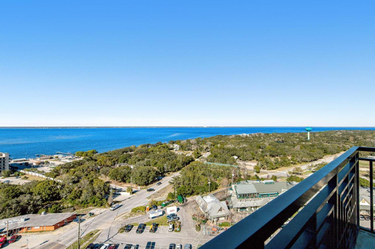 Apartment Emerald Grande Iii