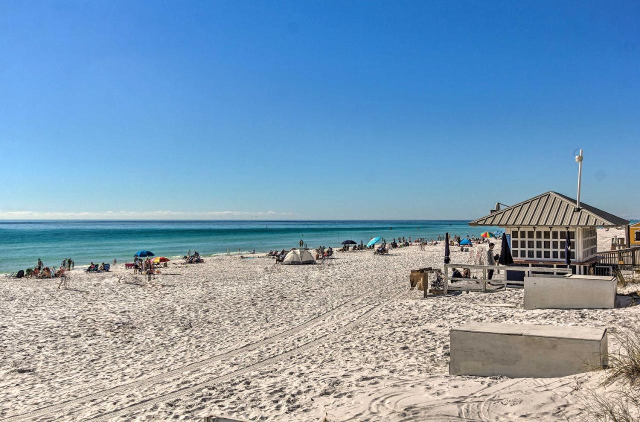 With Pool Access - Walk To Miramar Beach! Apartment