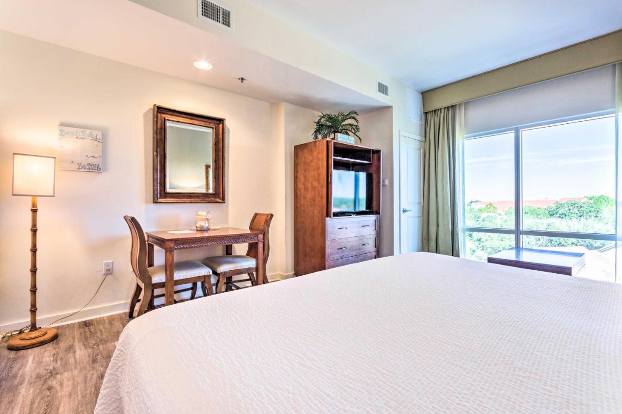 Apartment With Pool Access - Walk To Miramar Beach! *