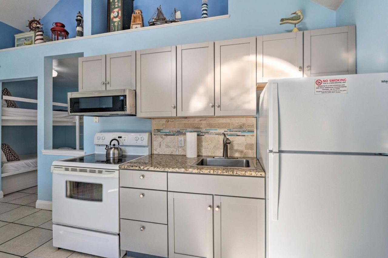 Charming Walk To Beach And Dining! Holiday home *