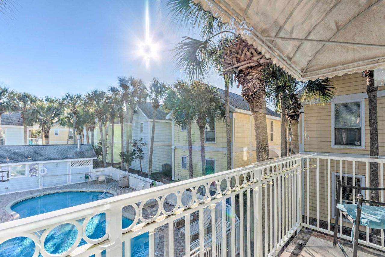 Charming Walk To Beach And Dining! *