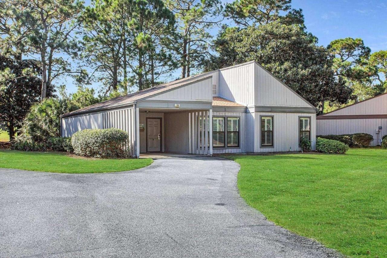 Augusta 552 - Dollar Links * Destin