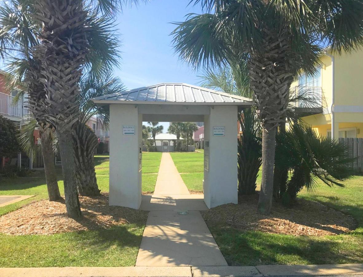Gulf Walk 606 *