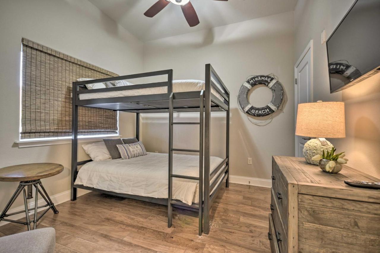Apartment Miramar Patio, Pool, Walk To Gulf!