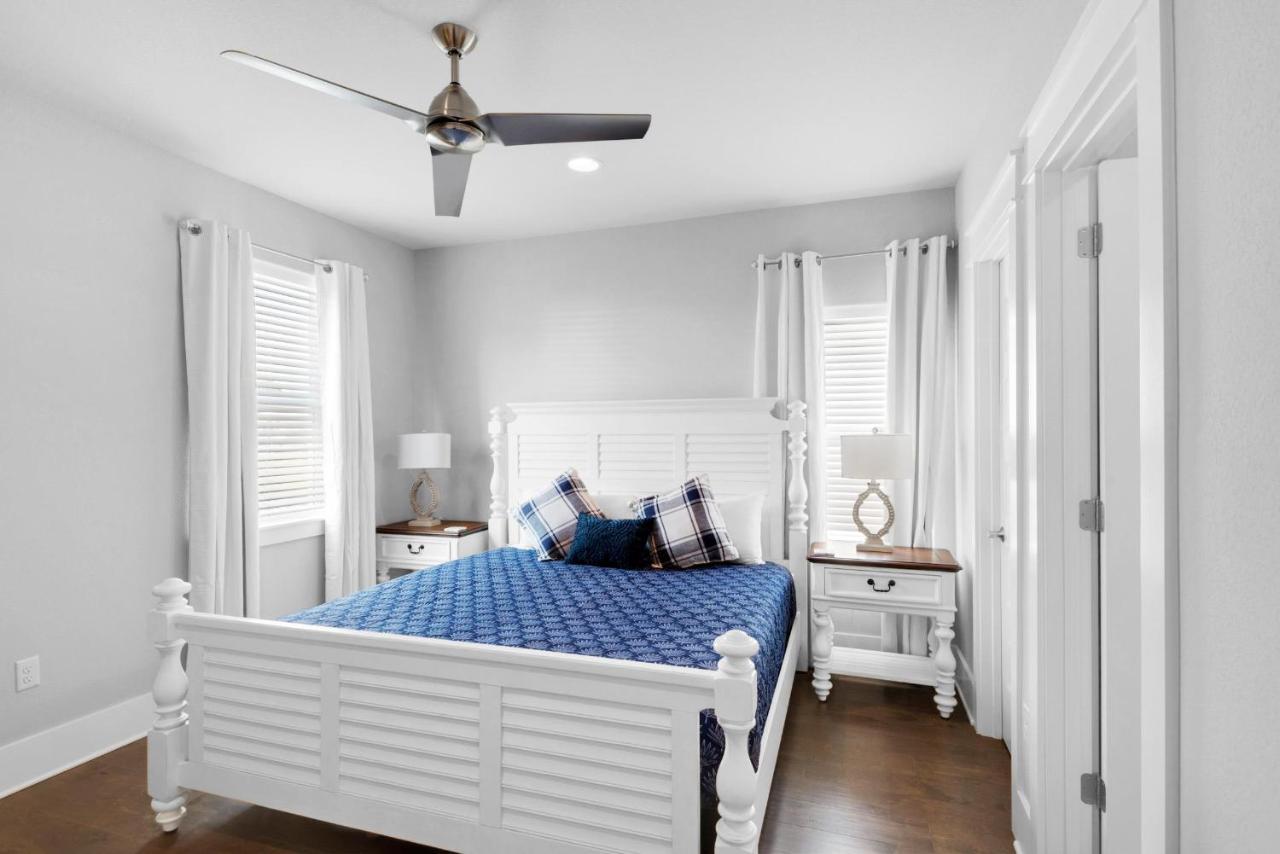 Anchored Holiday home