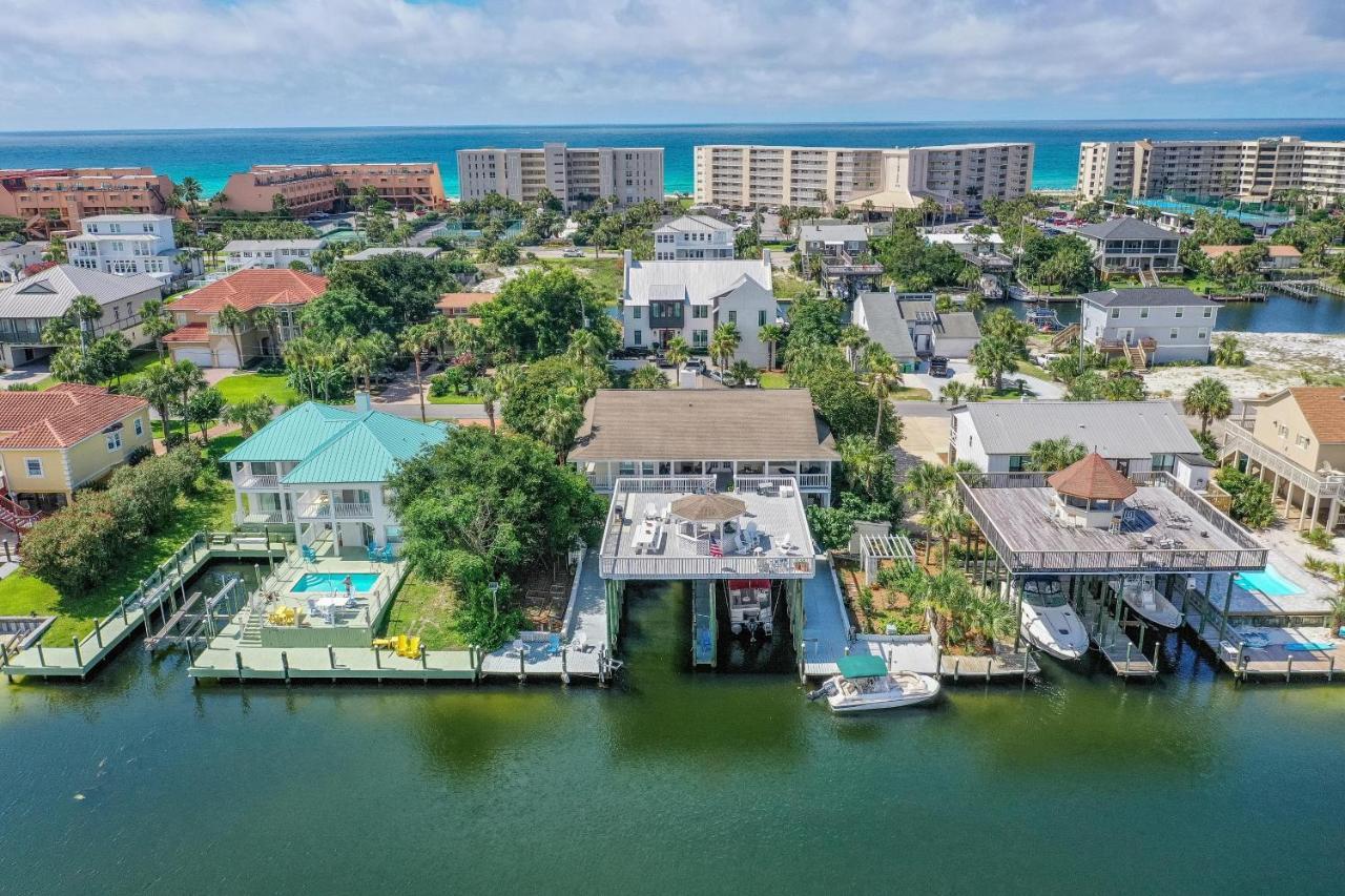 Destin-a-tion On The Water