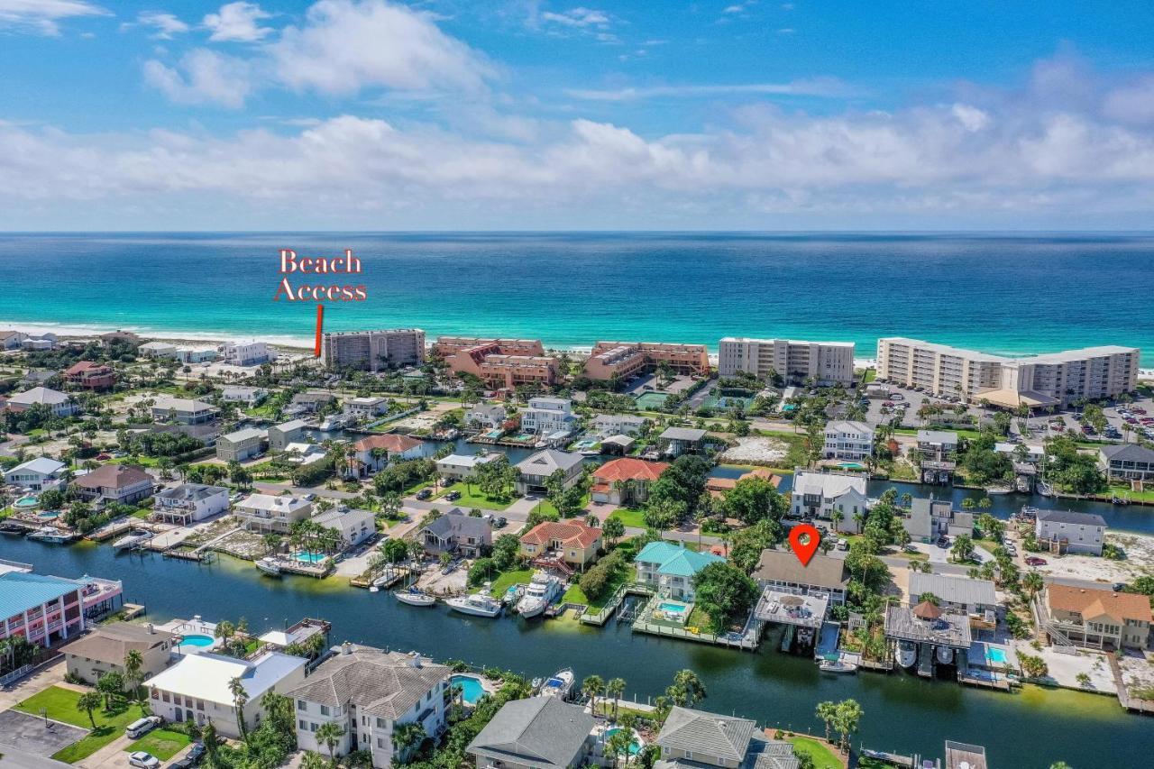 Destin-a-tion On The Water Holiday home Destin