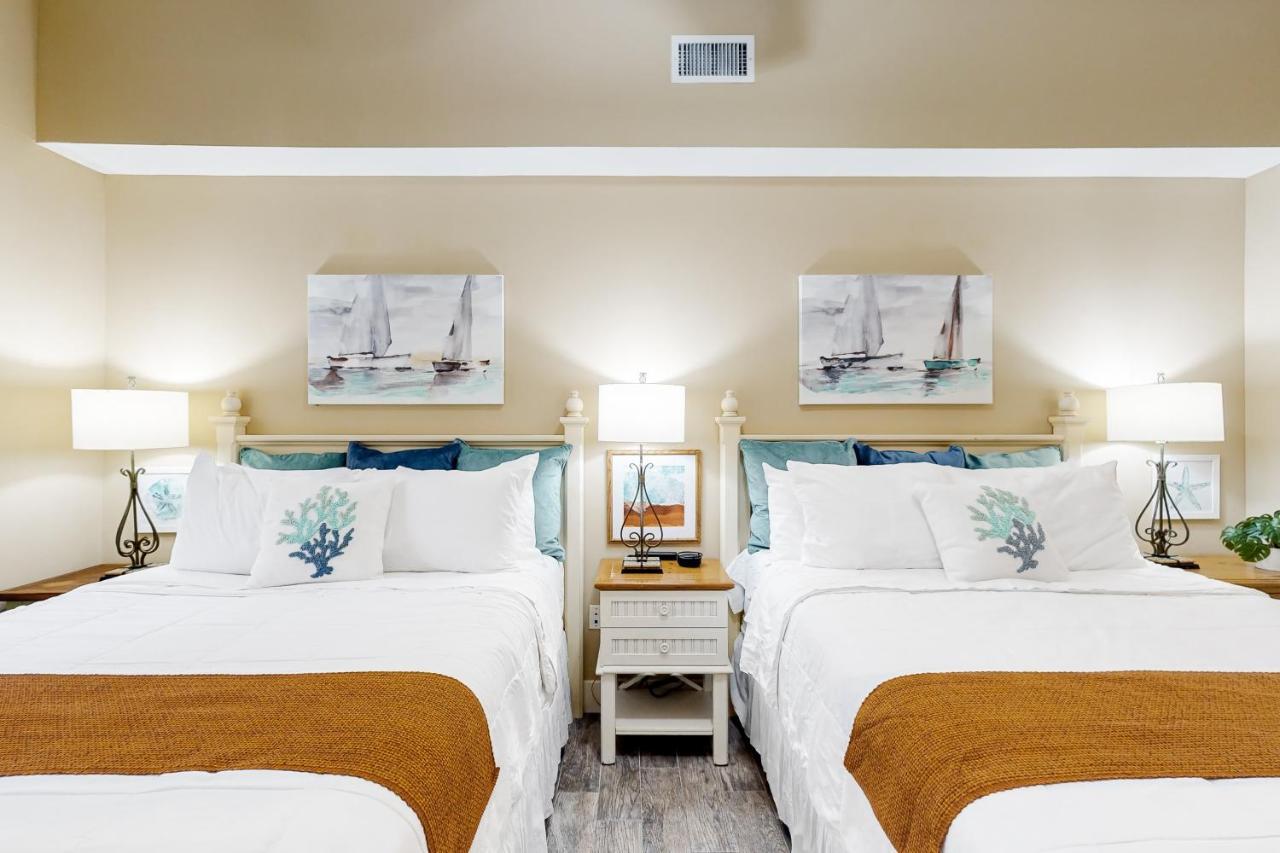 Baytowne Wharf Pilot House 115 * Destin
