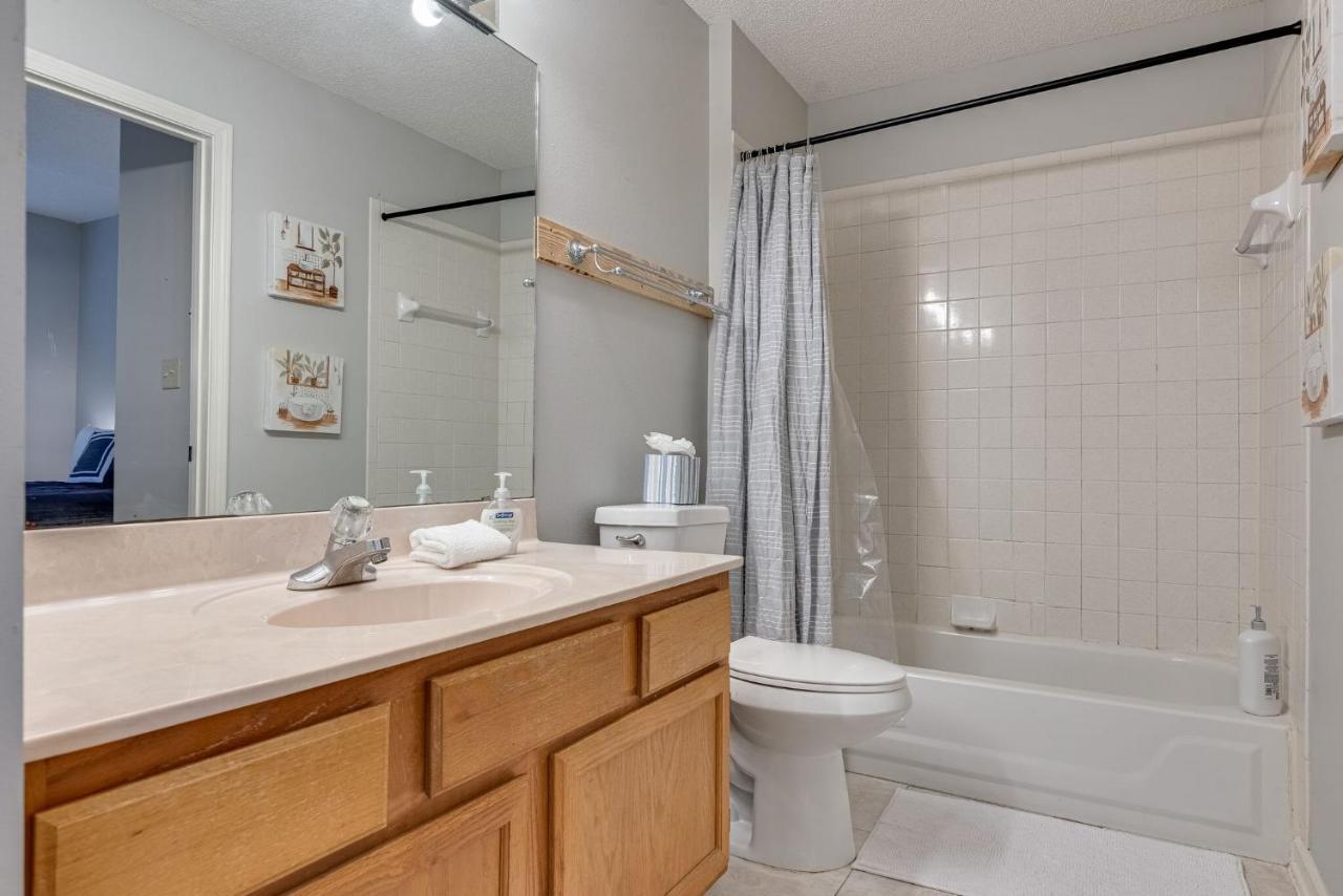 Holiday home Cozy 1br With Pool And Gym Centrally Located