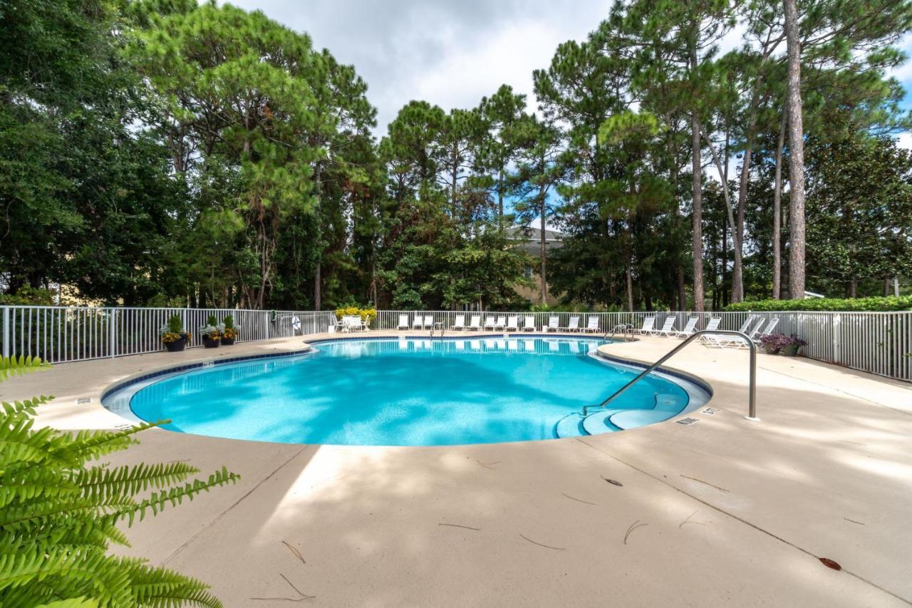 Holiday home Cozy 1br With Pool And Gym Centrally Located Destin
