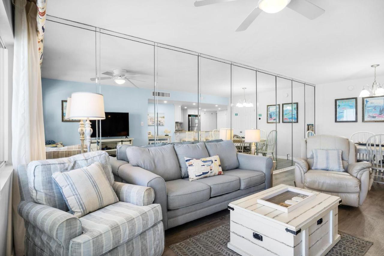 Surf And Racquet Unit 212 * Destin