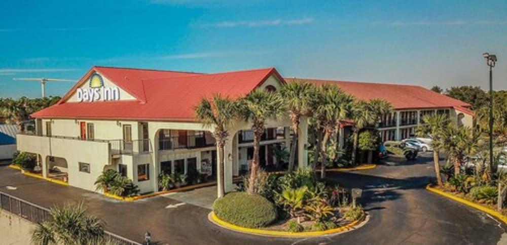 Days By Wyndham Motel