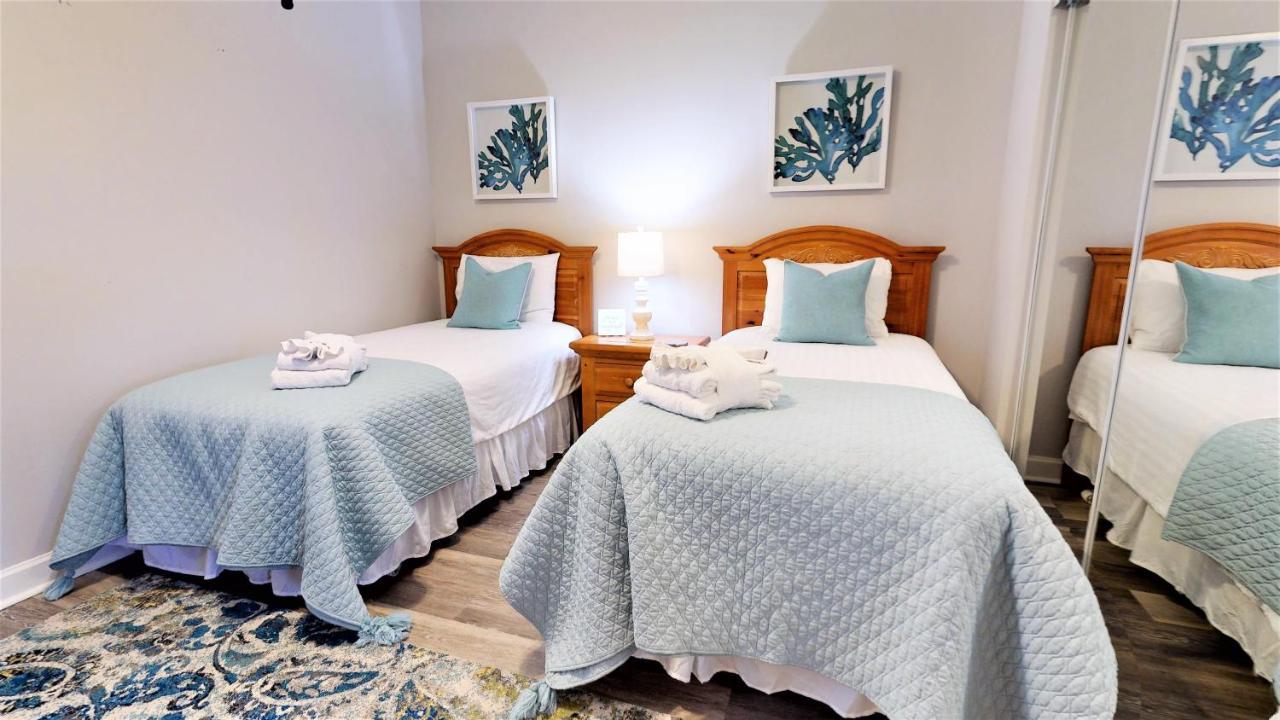 Summit 407-407a Lockout Holiday home Destin