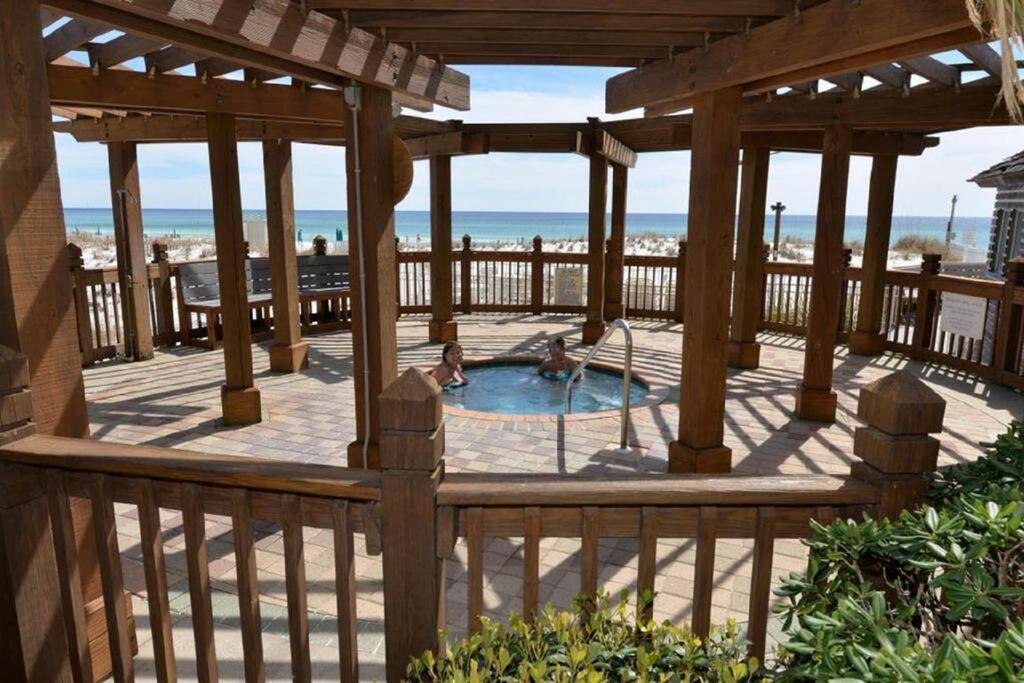 Pelican 2 Bedroom 4th Floor Gulf Front Destin