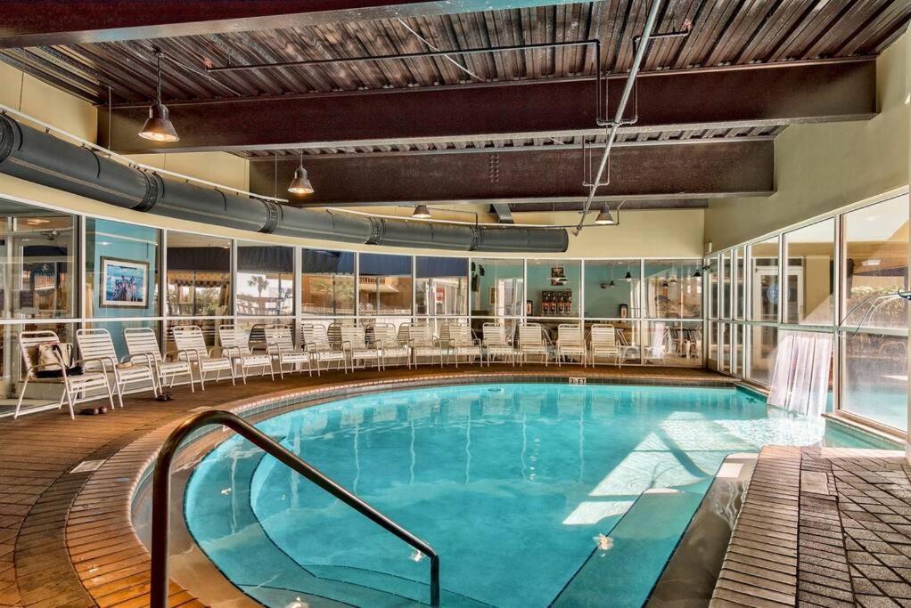 Pelican 2 Bedroom 4th Floor Gulf Front * Destin