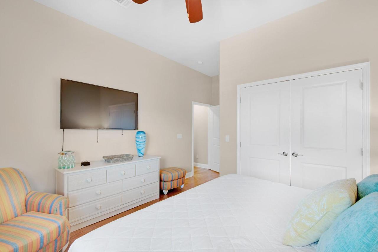 Alerio E402- Just Beachy Destin