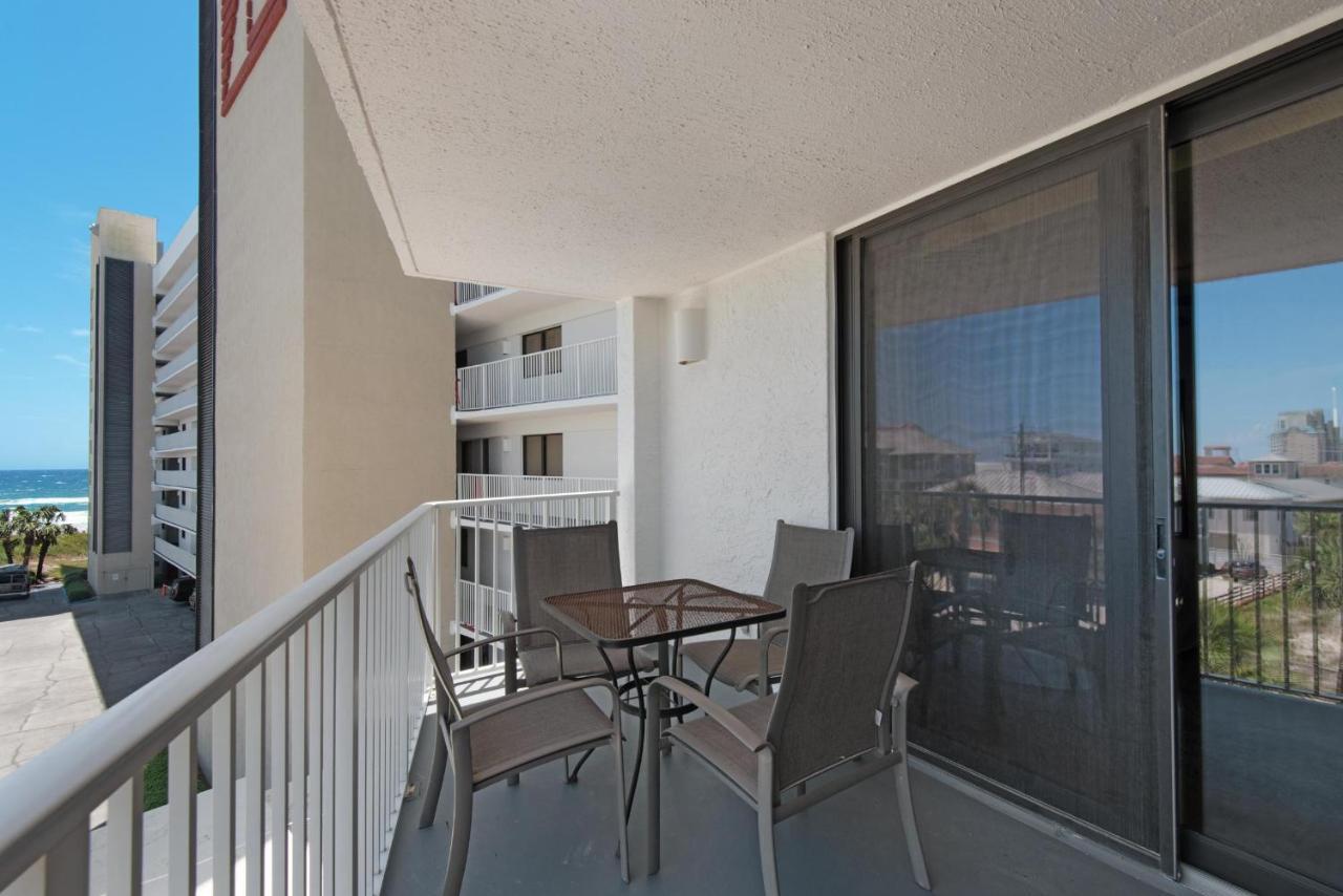 Mainsail 331 * Destin