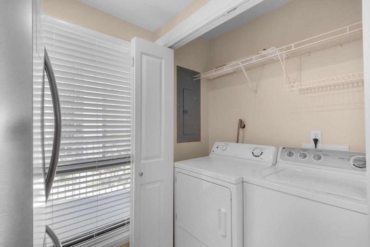 Mainsail 331 * Destin