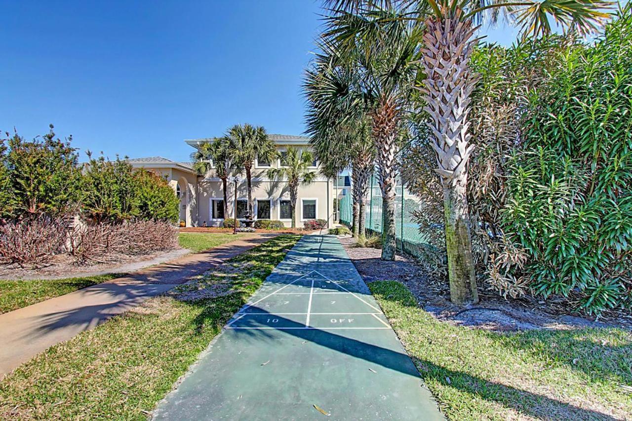 Shoreline Towers Townhouse 4-4 Holiday home *