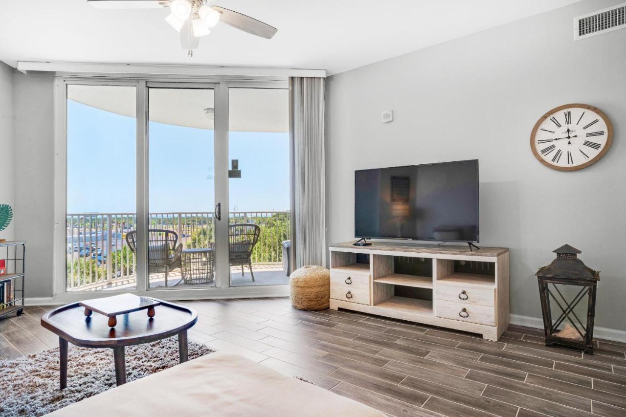 Palms 1406 Jr 2br