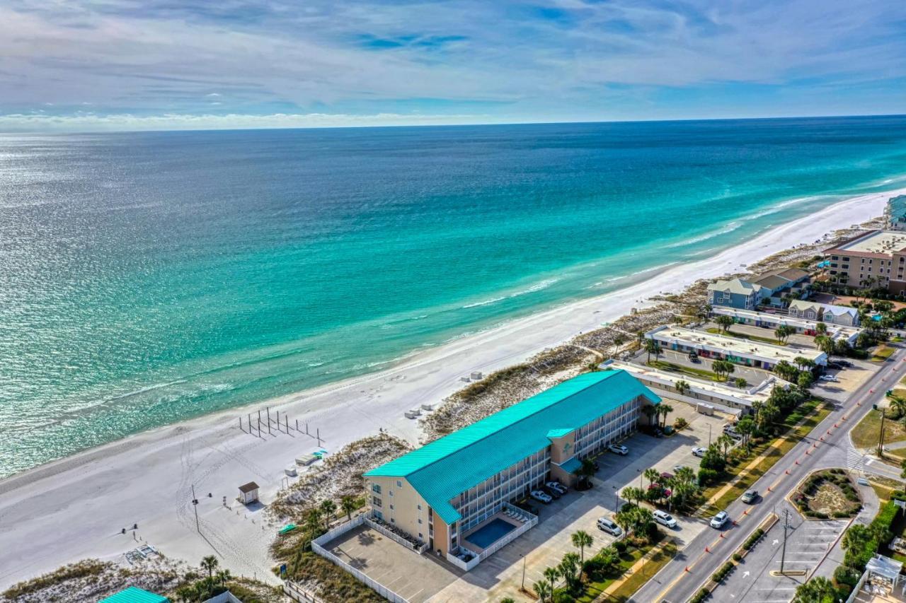 Apartment Ground Floor Gulf Front Oasis On Crystal