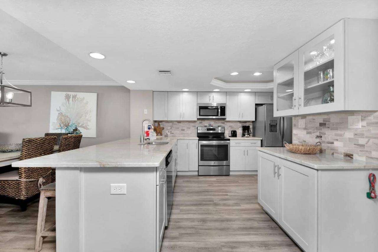 Apartment Edgewater #1402