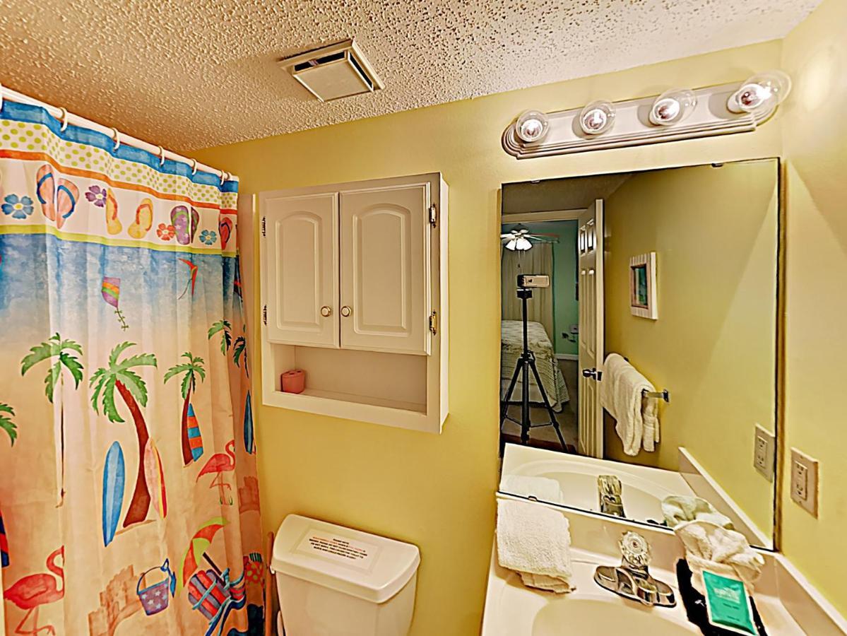 Pelican #1605 Apartment