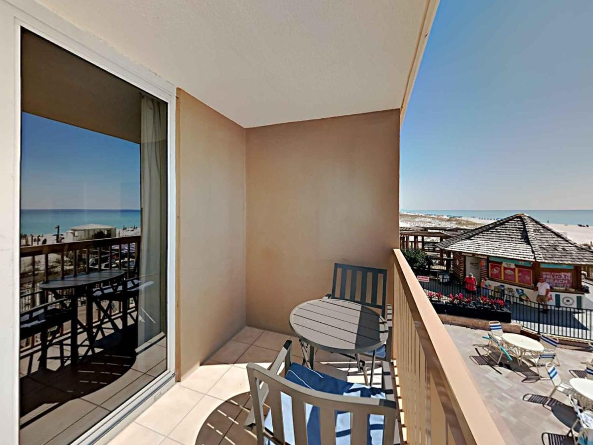 Pelican #203 Apartment