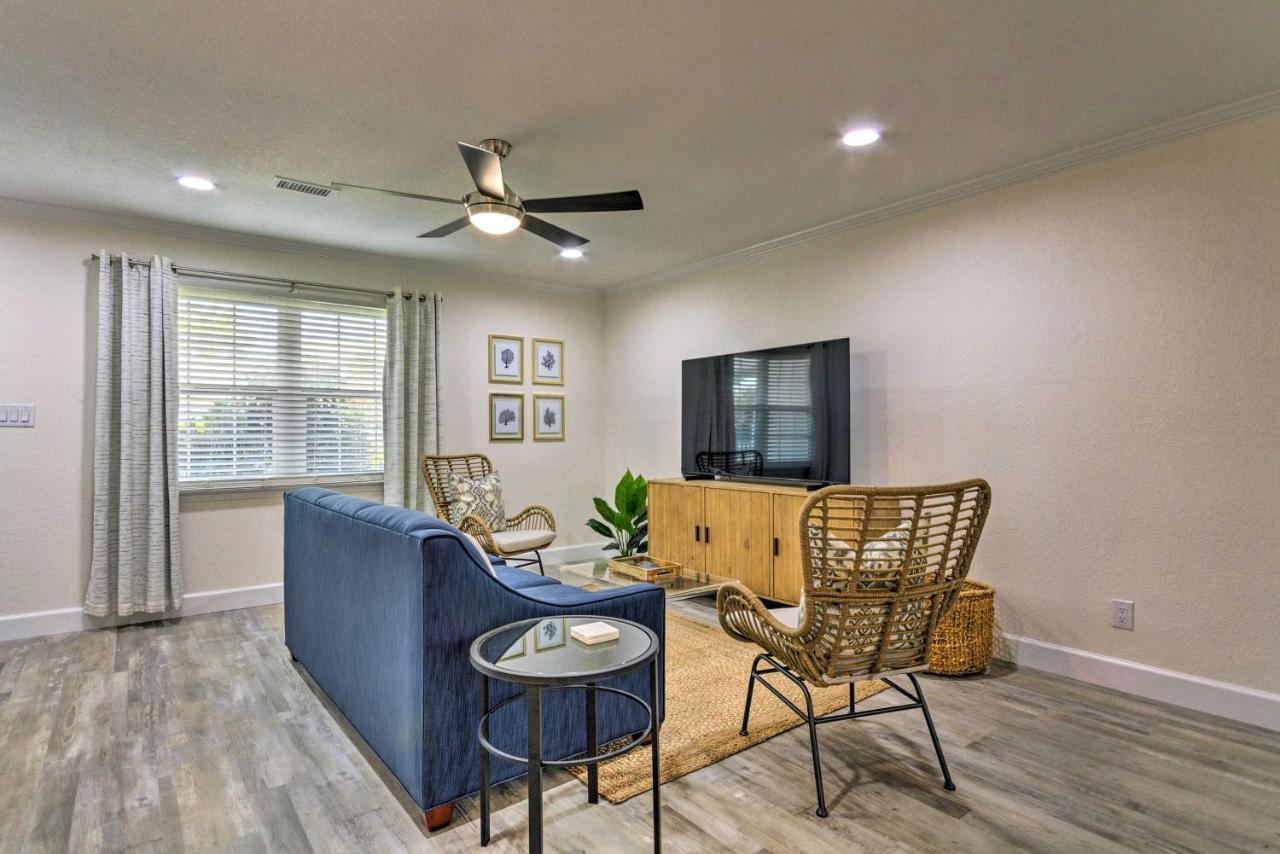 Holiday home Modern Miramar Townhome, Walk To Ocean! Destin
